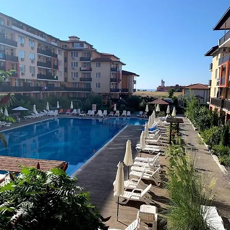 Chateau 2, With Sea View Apartament Aheloy